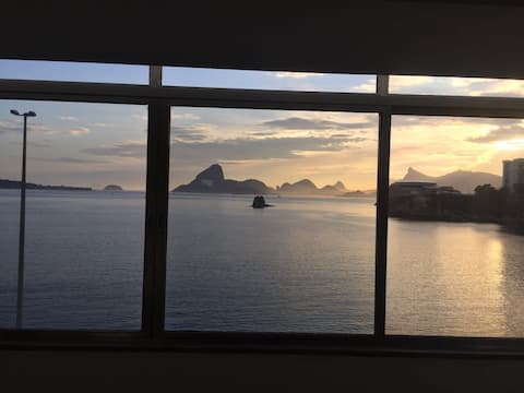 Total Front to the Sea! A vista is’ spectacular!