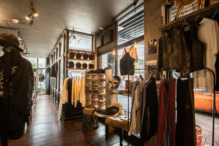 Accommodation with an apparel shop, Mt. Fuji view, ZEKKEI - Houses