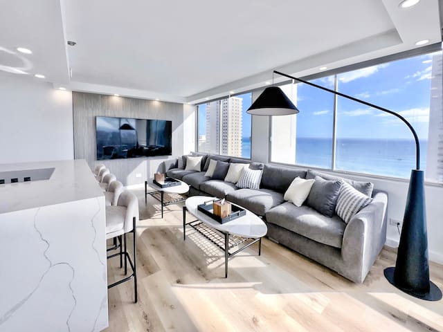 30FL-Grand Ocean View 2BR/2BTH-Waikiki Beach!