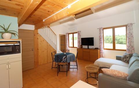 Sunny holidays in quiet and comfortable cottage