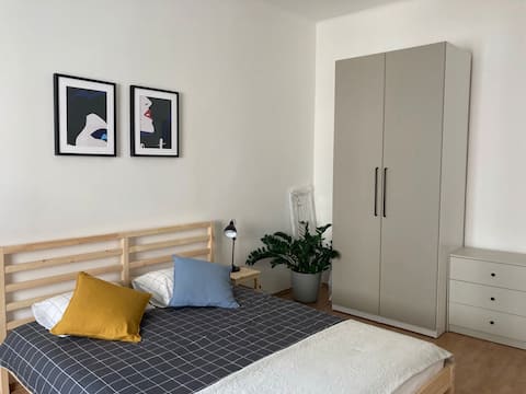 Popular Airbnb listing: Flat Near The Vyšehrad Castle in Praha 4