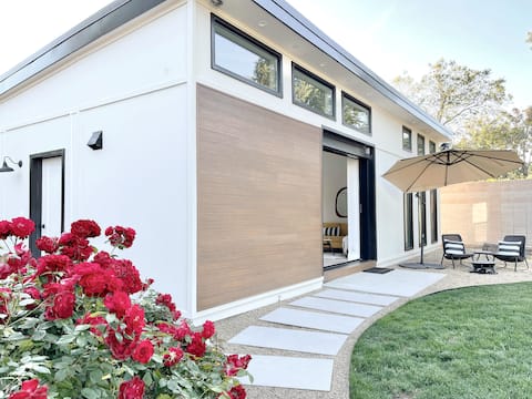 Brand new modern 2 Bed/2 bath Guesthouse