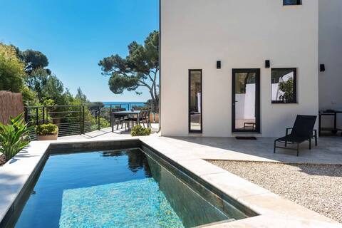 Charming house Sea view/ Heated pool