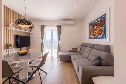Successful Airbnb property: BOL Superior Residence 4YOU 4 in Općina Bol