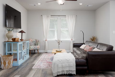 *NEW* Hammond 4 Bed *KiNG SUITE*