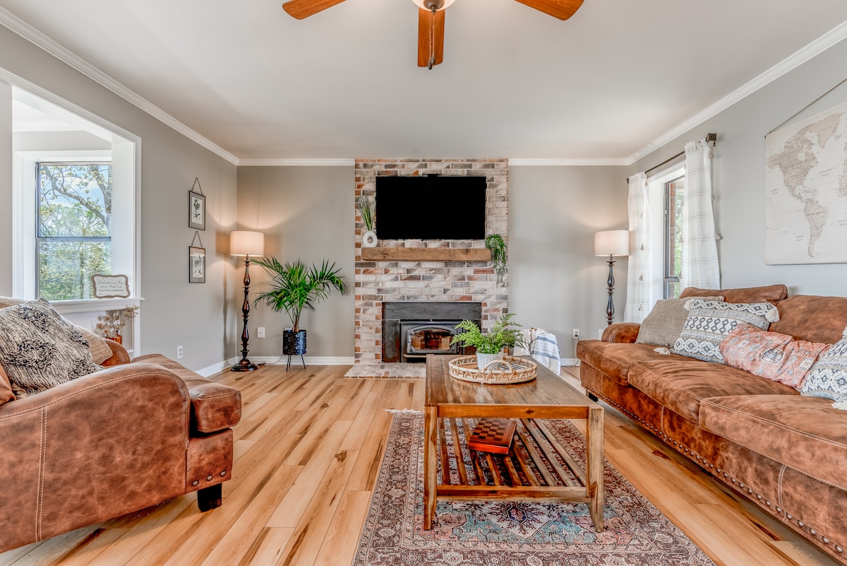 Dostupni su kabelska televizija, Roku i brzi Wi-Fi!