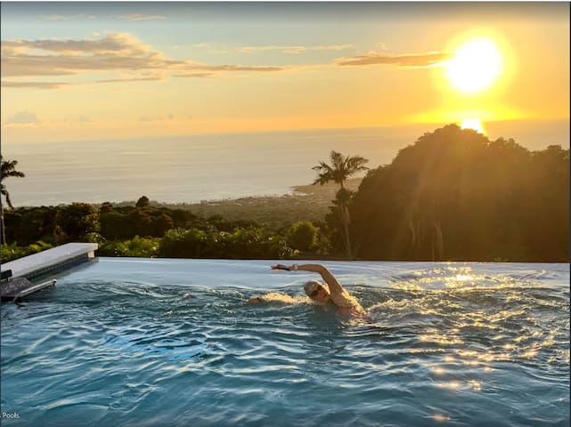 Oceanview Luxury Estate Pool & Spa large group gallery image 2