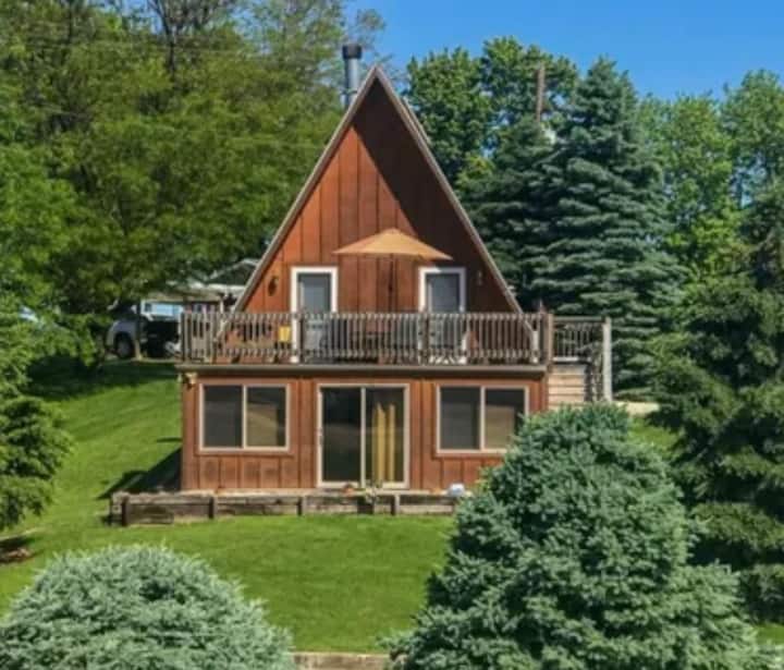 Cozy A Frame Cabin (Buckel Lodge Taylor Manor) Cabins for Rent in