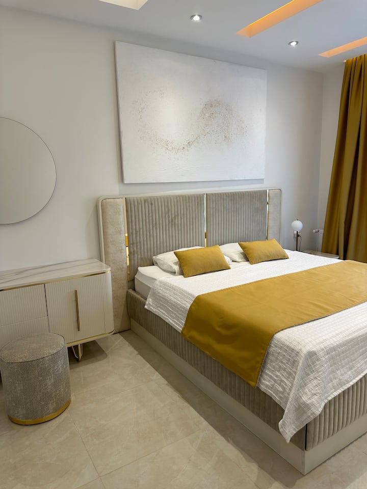 ห้องนอนพร้อมห้องน้ำส่วนตัว