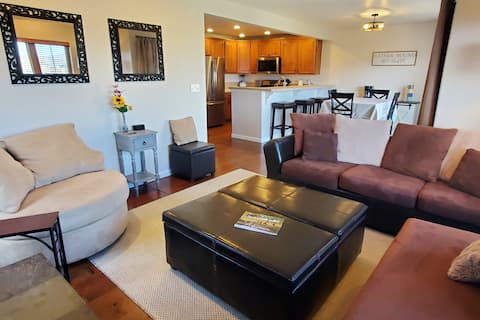 30+ day Peaceful & Quiet with garage and workspace