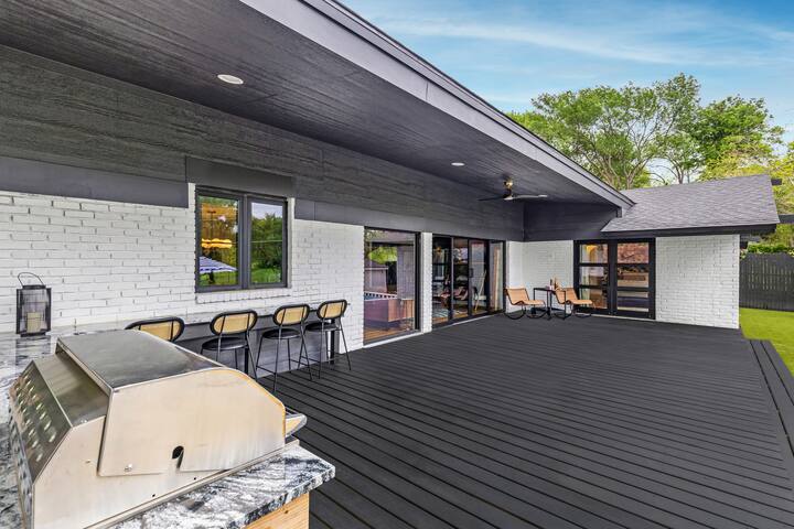 Direct Access to Park-Lake-Pool gallery image 5