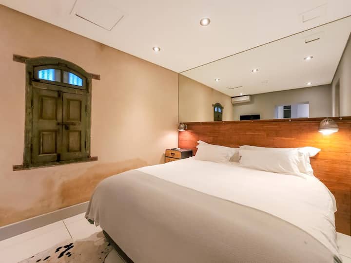 спална соба по скали со сопствена бања