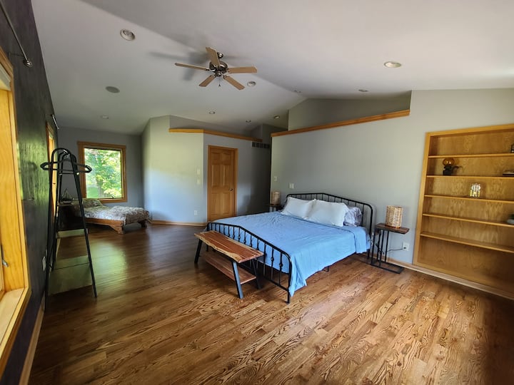 საძინებელი 1