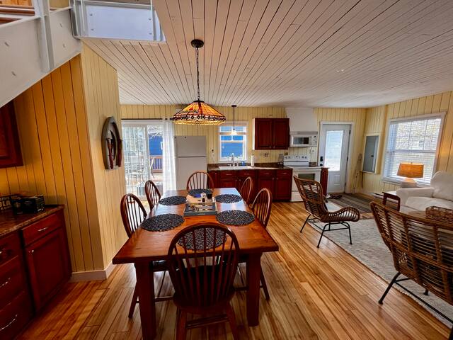 Relax at Beach Week Cottage gallery image 2