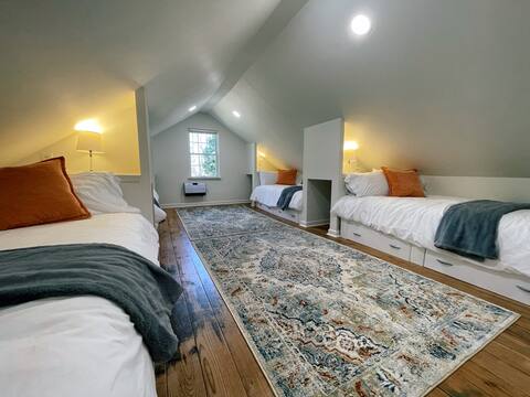 1900's Modern Farmhouse on 7.5 private acres