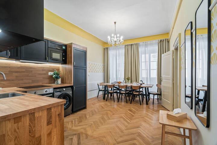 Charles Bridge Historical APT 2 by Michal&Friends gallery image 3