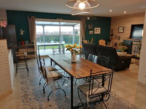 Floor with 2 private bedrooms, 24-hour circuit