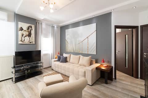 F & B Collection - Flat for 4