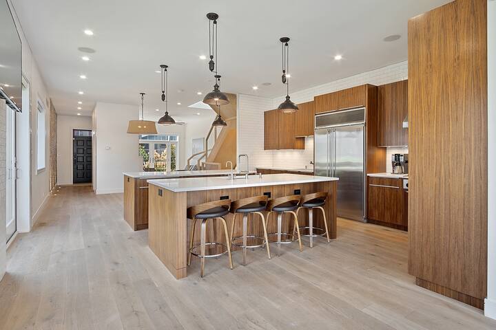 Your Gorgeous Modern Home Featured On T.V. gallery image 3