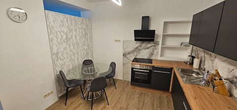 2 room apartment, 5 min to MAIN STATION