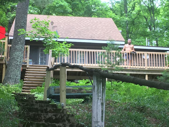 Cozy North Twin Lake Cottage Cabins for Rent in Conover, Wisconsin