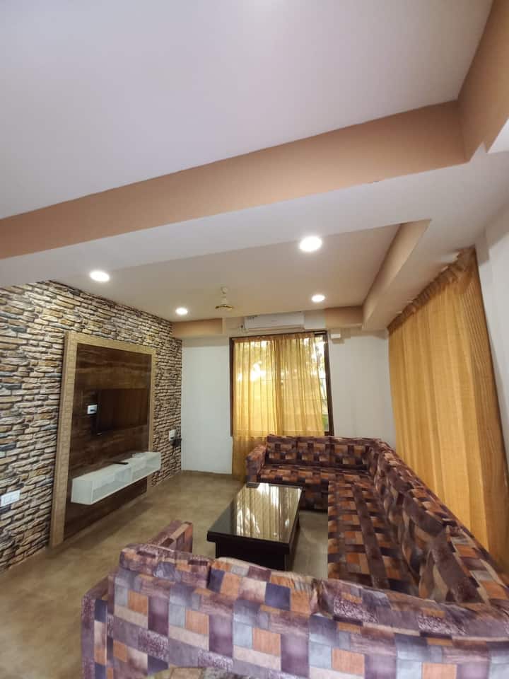 Living room image 1