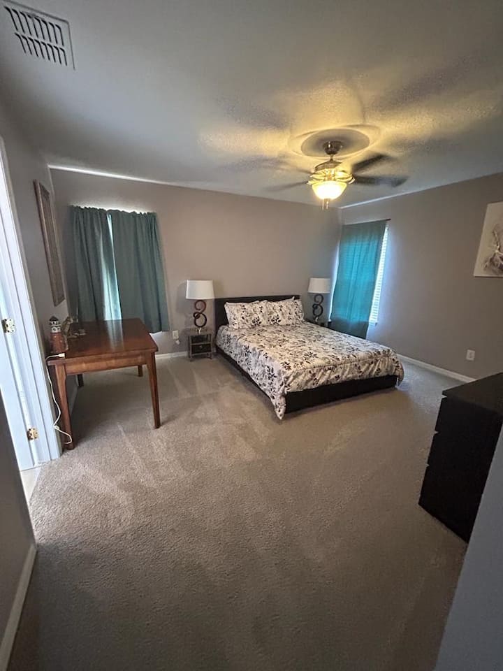 Dhoma e parë kryesore e gjumit 