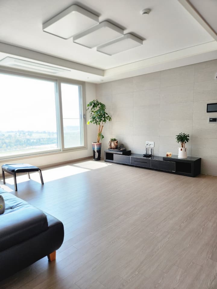 Shanti 2) Cool spacious sea and golf course view comfortable healing