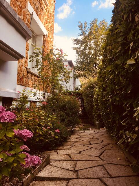 Nice family house near Paris