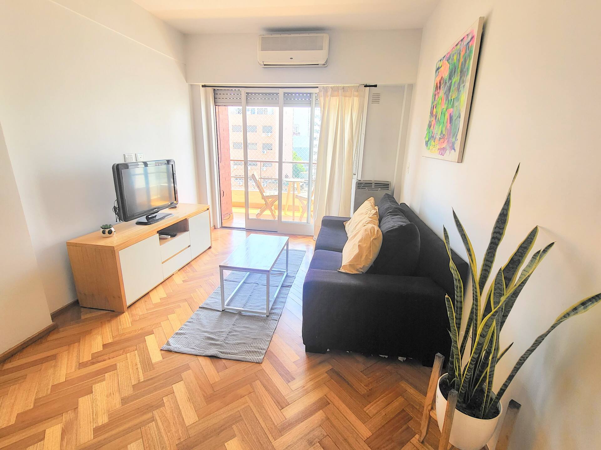 Apartamento de dois quartos com varanda em Recoleta