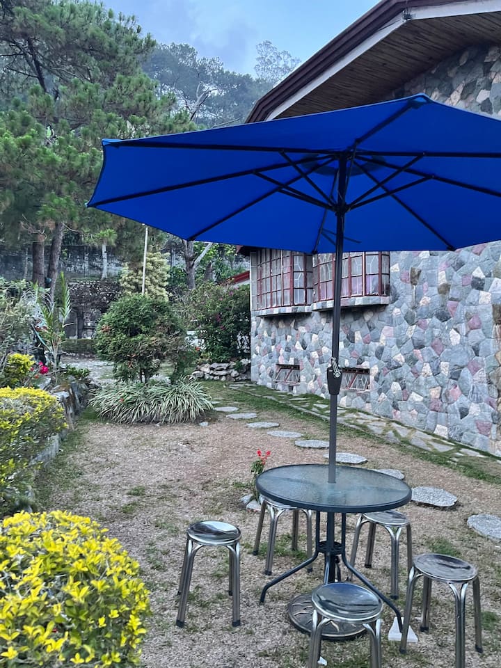 Blue Homes Cozy Cottage in Happy Homes Guesthouses for Rent in