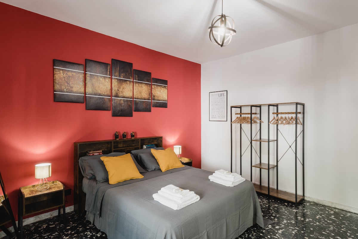 Naš će ormar osigurati optimalan prostor za odlaganje vaše odjeće.