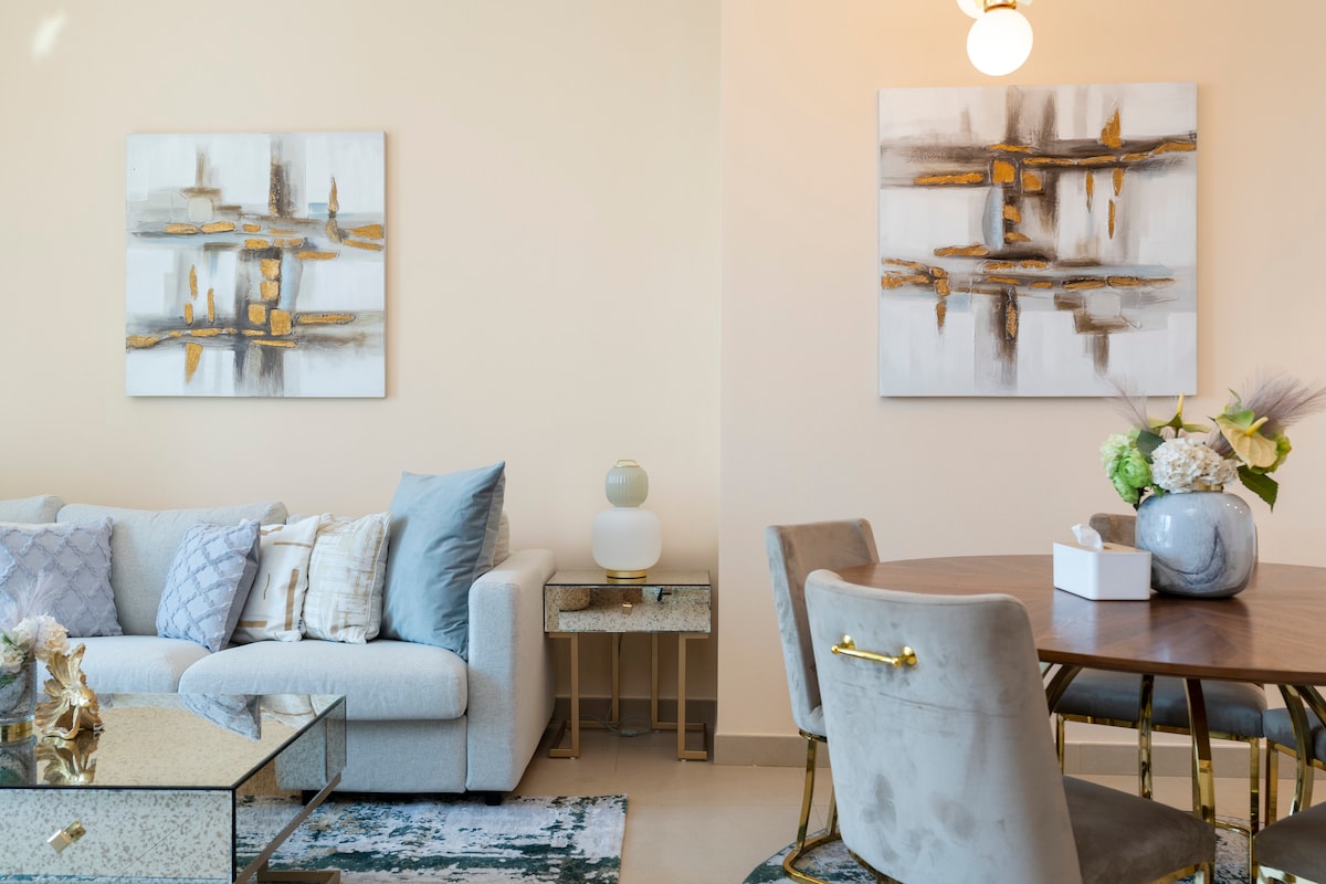 1 Bedroom Furnished Apartment with Full Burj Khalifa View | Burj Vista 4