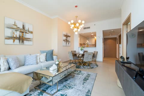 Top Airbnb: Prestige Living 1BR with Full Burj Khalifa View in Dubai