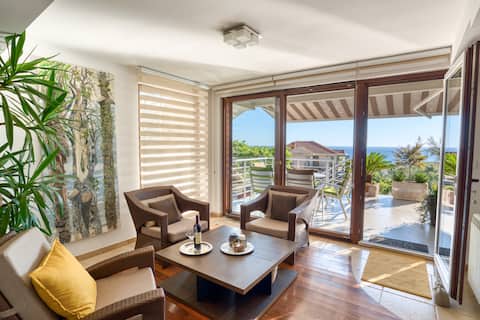 Popular Airbnb listing: Apartment Marija Lux in Sveti Stefan