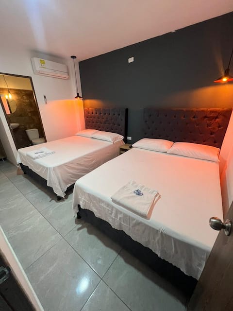 Room for 4 people, 2 double beds. 11