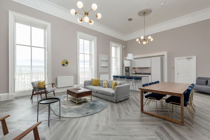 York Place City Centre 2 bedroom deluxe Apartment