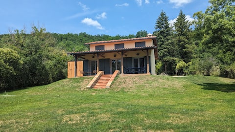 Waterfront house – ideal for families