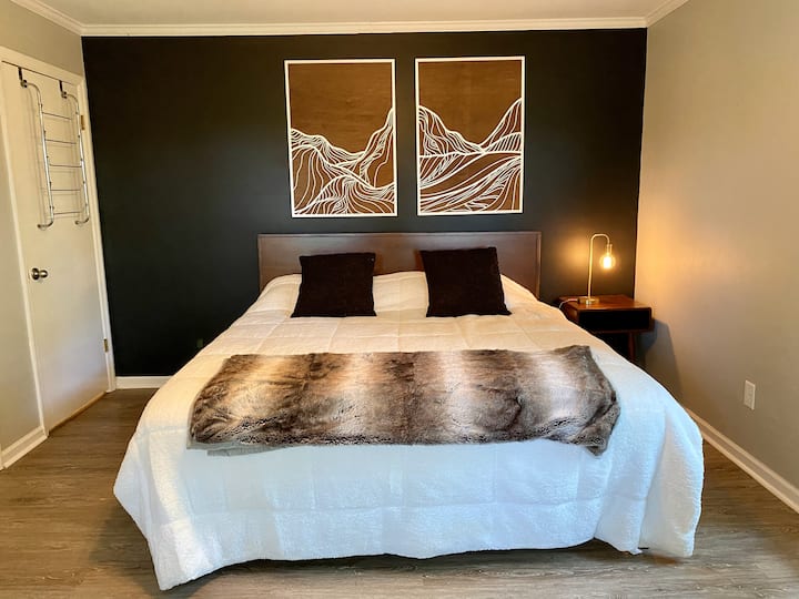 ห้องนอนบนภูเขา - เตียงคิงไซส์