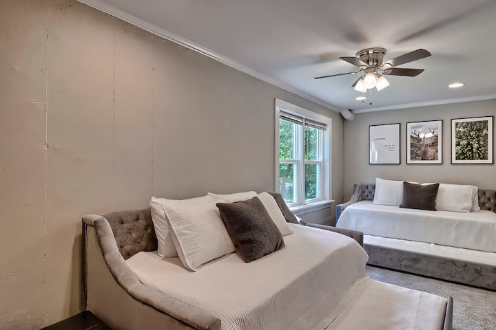 ห้องธรรมชาติ - เตียงแฝด 4 หลังพร้อมรางดึงออก