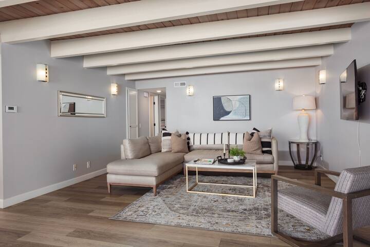 Oceanview Oasis, The Strand, Parking gallery image 5