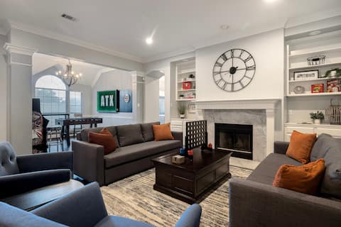 Top performing Airbnb: The ATX LUXE PLAY Golf in Gracy Woods