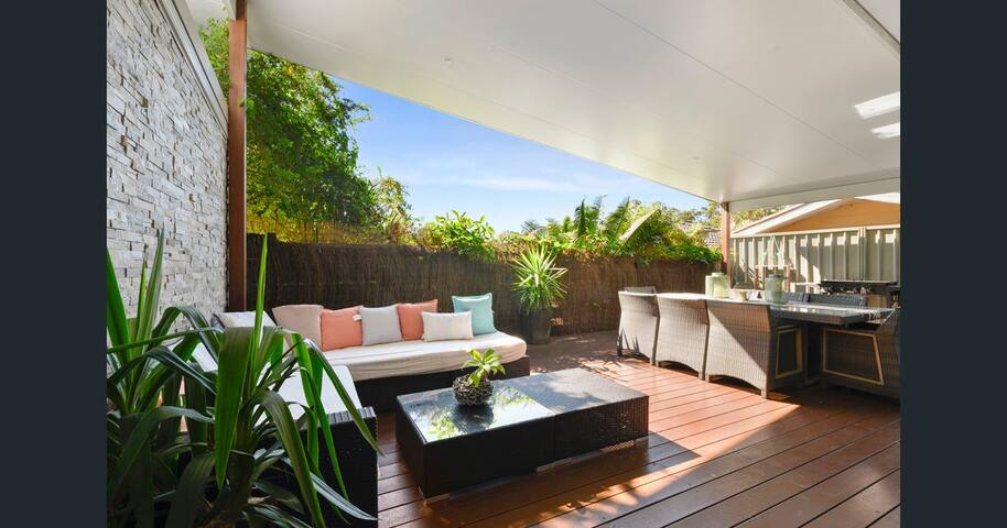 Brodie House & Bungalow, Pet Friendly gallery image 5