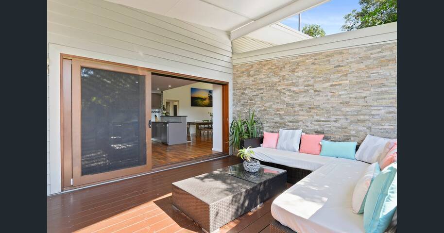 Brodie House & Bungalow, Pet Friendly gallery image 4