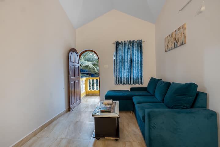 Living room image 6