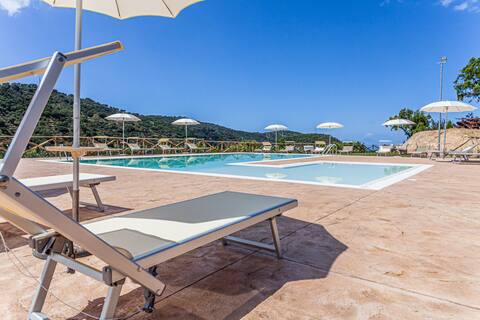 Camera con vista sulle Eolie