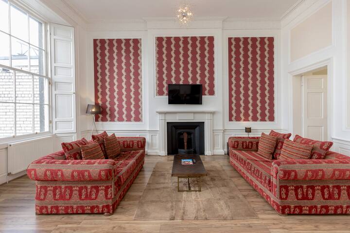 York Place City Centre 2 bedroom Apartment gallery image 4