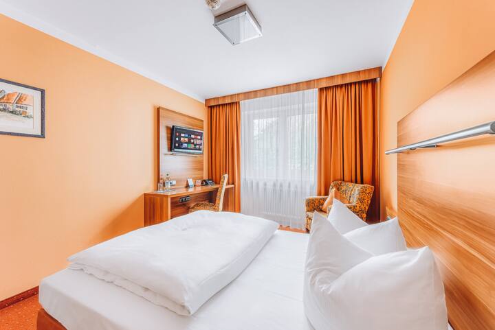Comfort Single Room At Hotel Isartor - Munich