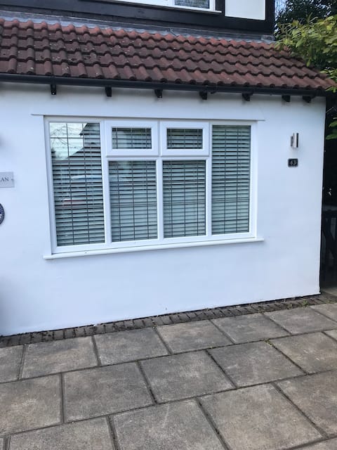 Popular Airbnb listing: South Annexe in Greasby, Irby & Thingwall