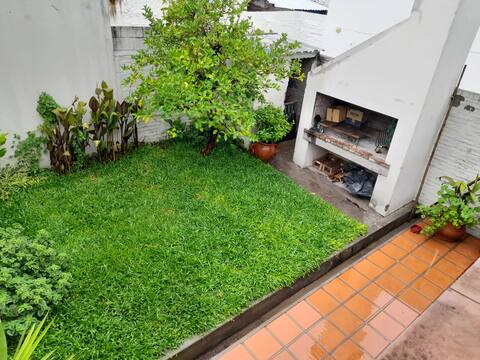 Cozy house, 1 block from Rambla.
